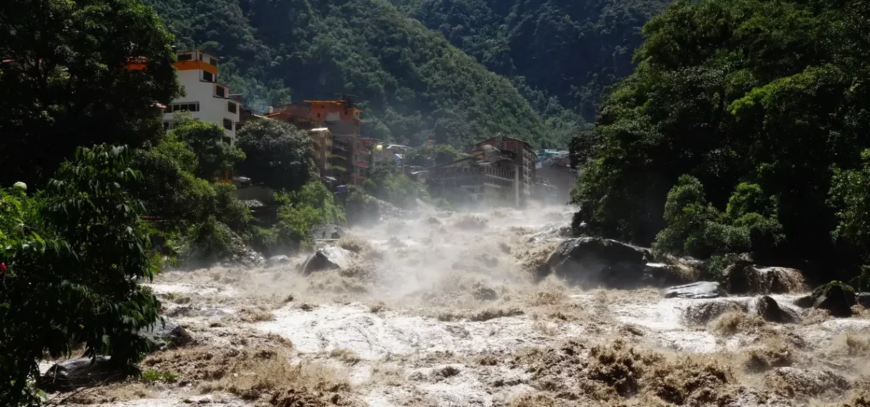 El Niño is terug: bosbranden, modderstromen en een nieuw hitterecord