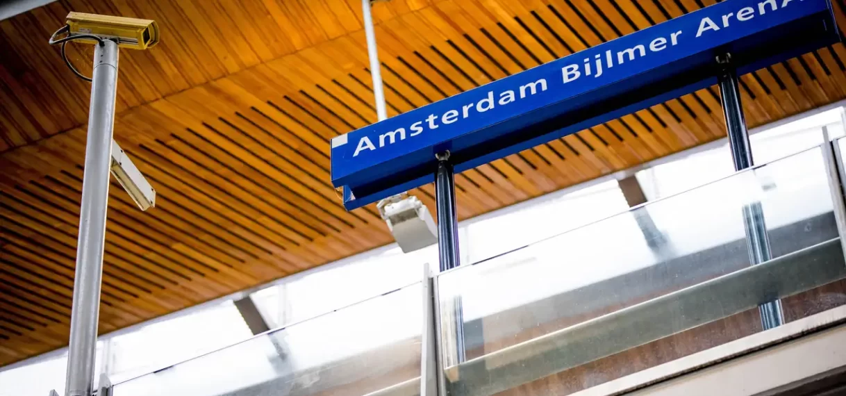 UPDATE: Opnieuw twee jongens aangehouden voor mishandeling op station Bijlmer ArenA