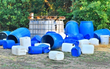 Tientallen vaten met drugsafval gedumpt in Budel
