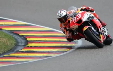 Márquez doet ondanks vijf crashes in Duitsland gewoon mee aan TT Assen