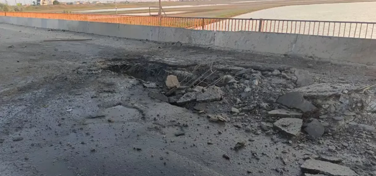 UPDATE: Belangrijke brug die Oekraïense vasteland met de Krim verbindt beschadigd