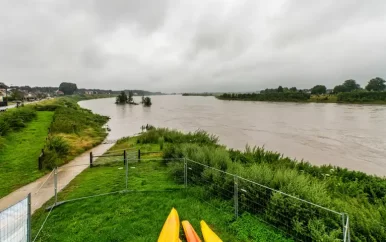 Code oranje in Limburg wegens zware regenval, waarschuwing voor wateroverlast