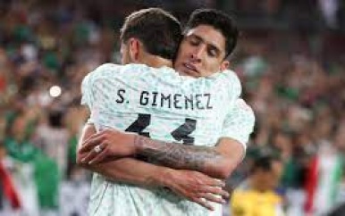 Mexico mede dankzij treffer van Feyenoorder Giménez naar kwartfinales Gold Cup