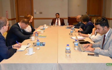 President Chandrikapersad Santokhi ontmoet Amerikaanse Presidentiële Advisor