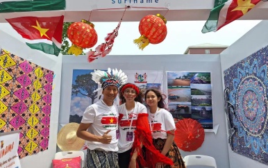 Surinaamse bursalen participeren aan Global Youth Conference in China
