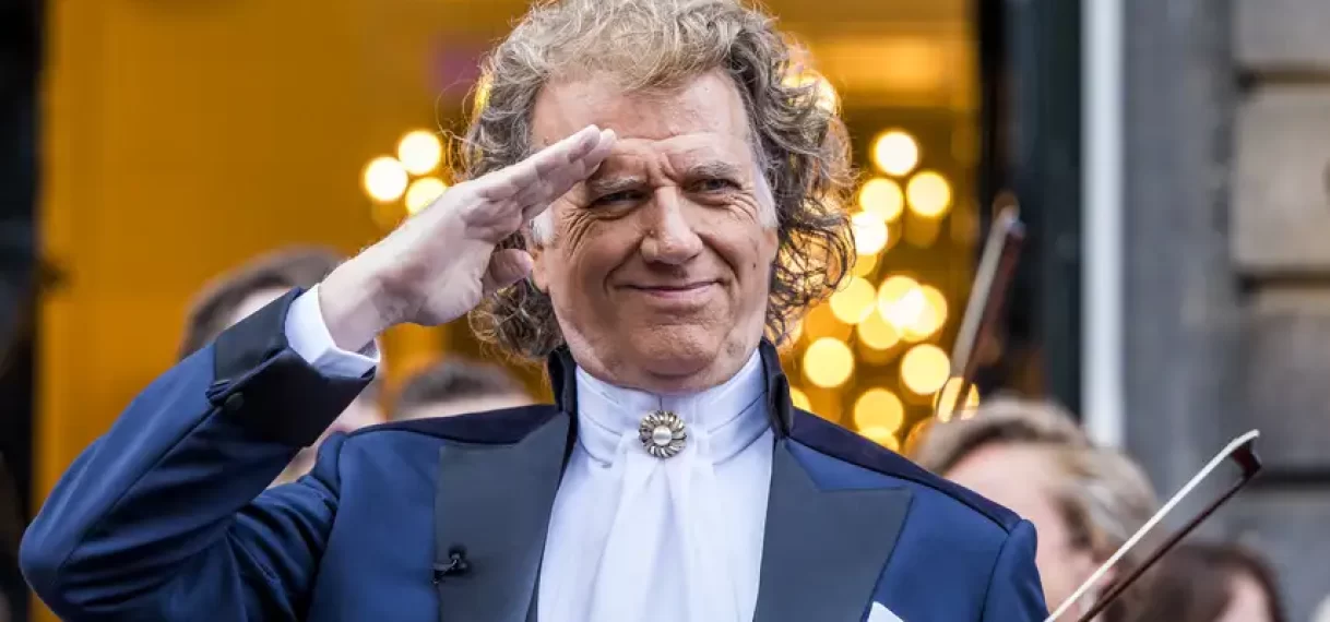 André Rieu speelt Wilhelmus bij Grand Prix van Nederland in Zandvoort