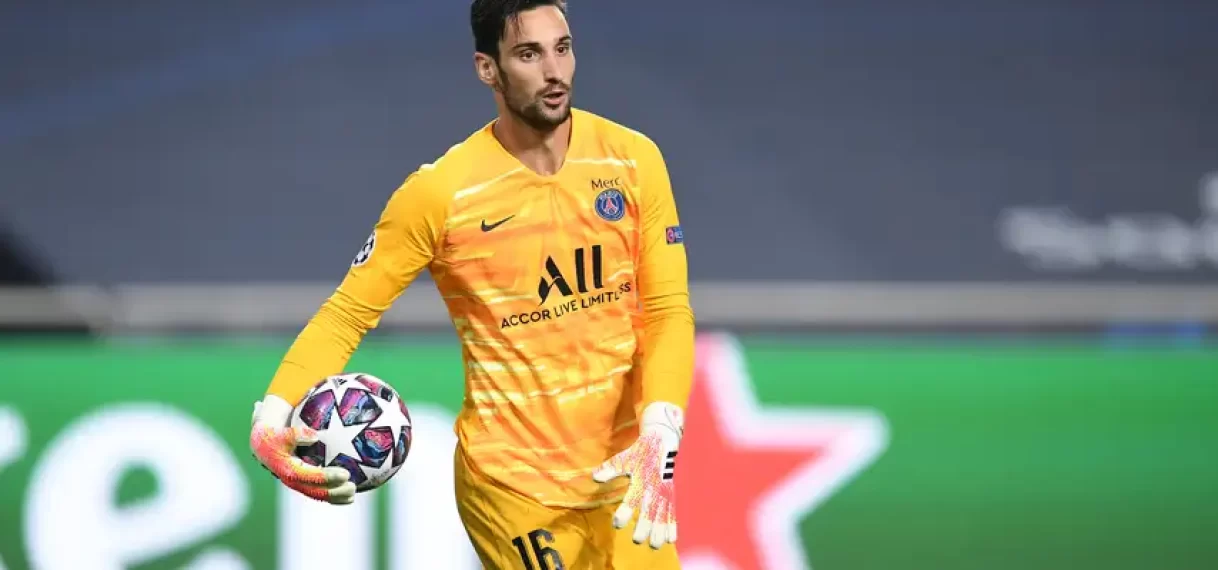 Uit coma ontwaakte PSG-keeper Rico laat van zich horen