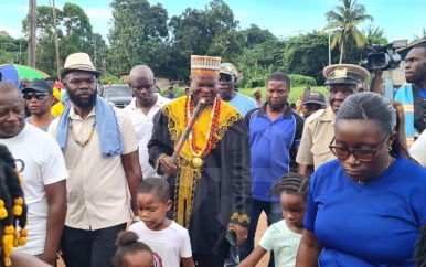 Reshuffeling ministers, als president terug is van buitenlandse reis