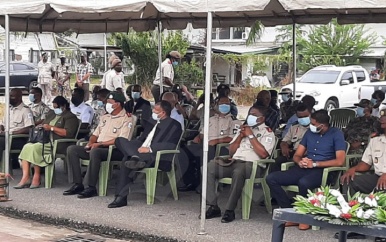 37 jaar herdenkingsceremonie binnenlandse oorlog: ex-militairen niet eens