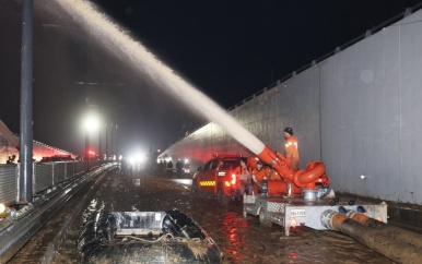 Dertien lichamen uit ondergelopen tunnel Zuid-Korea gehaald