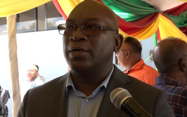 Personeel SAO is loze beloftes minister Mac Andrew al zat