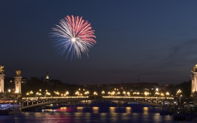 Frankrijk verbiedt vuurwerk voor nationale feestdag na rellen