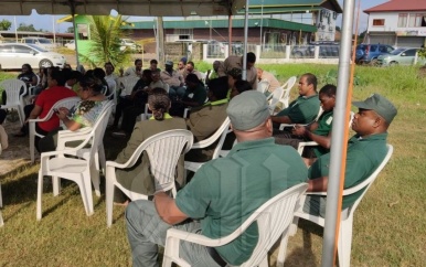 Personeel SBB legt werk neer