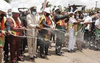 Asfalteringsproject gestart in Groot-Paramaribo