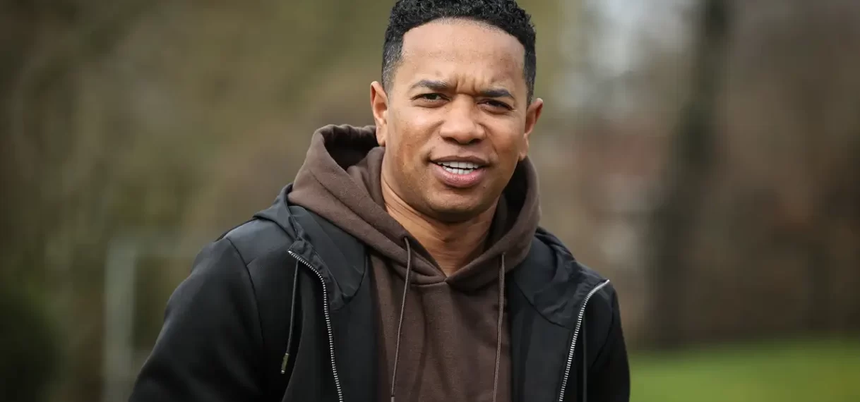 Emanuelson keert na twaalf jaar terug bij Ajax als assistent van beloftenploeg