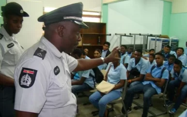 Weer oproep tot benoemen jeugdproblemen