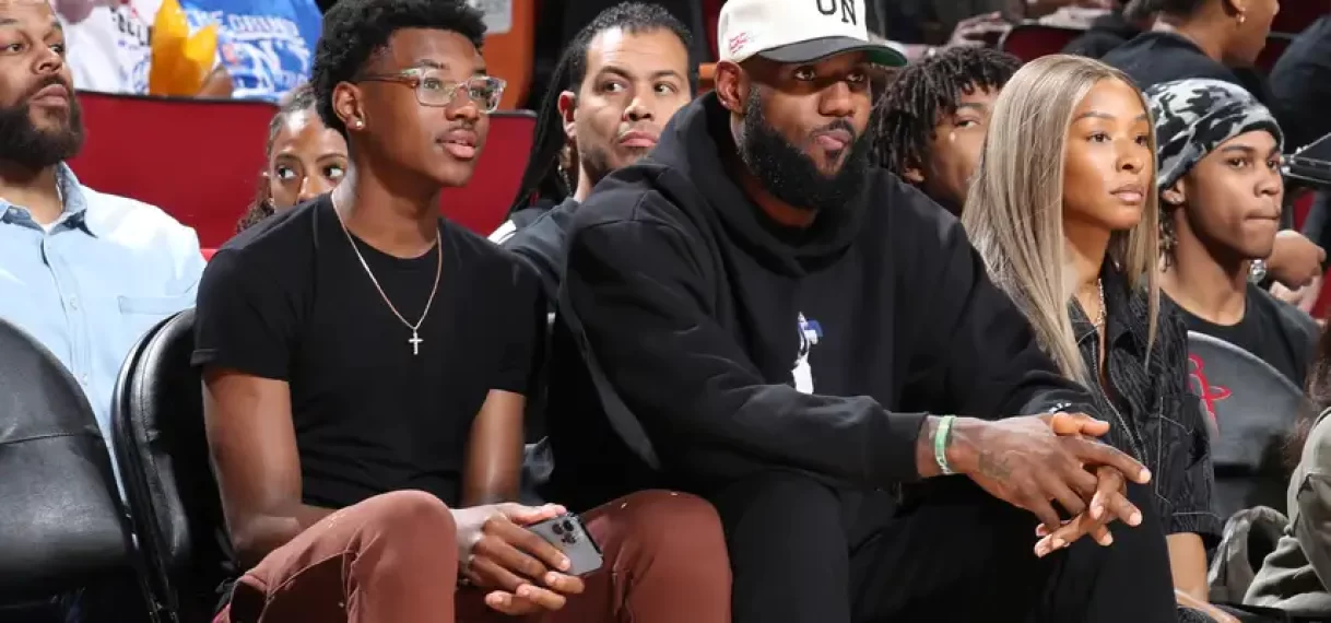 LeBron James dankbaar voor steun na hartstilstand zoon Bronny: ‘Het gaat goed’