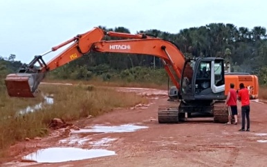 Ondernemers weigeren wegstrekking Matta-Tibiti te herstellen