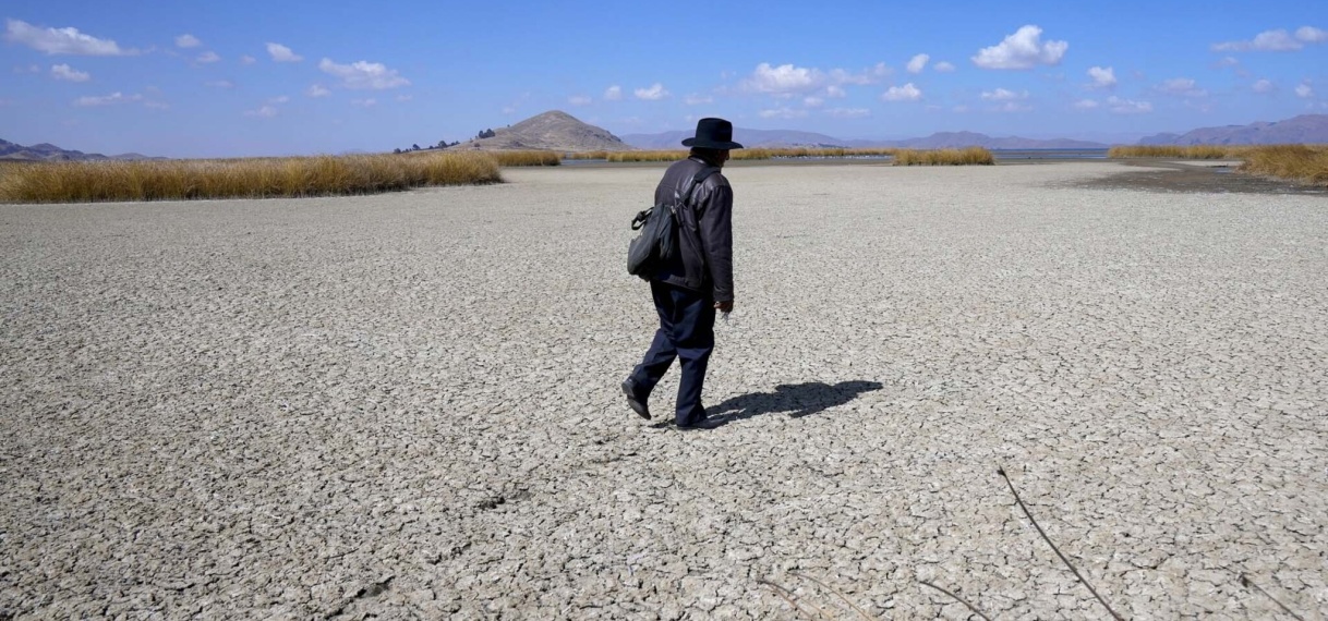 Waterstand Titicacameer daalt en daalt: ‘Droogte alarmerend’
