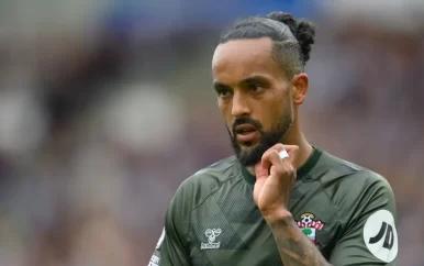 Jongste Engelse international Walcott zet per direct punt achter loopbaan