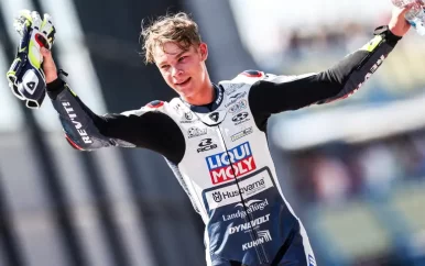 Motorcoureur Veijer stunt met eerste Nederlandse poleposition sinds 1999