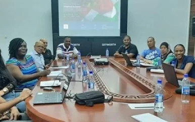 Jeugdraad houdt eerste openbare vergadering