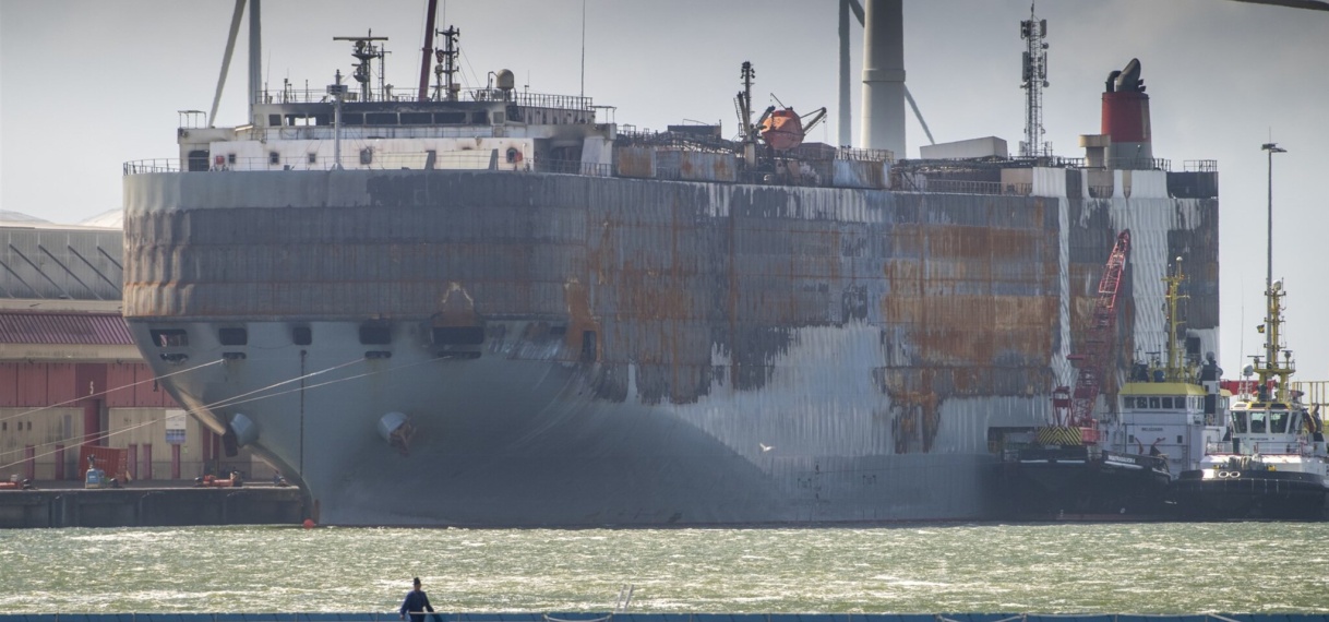 UPDATE: Definitief plan voor gehavend vrachtschip gaat nog even duren: ‘Geen kwestie van paar dagen’