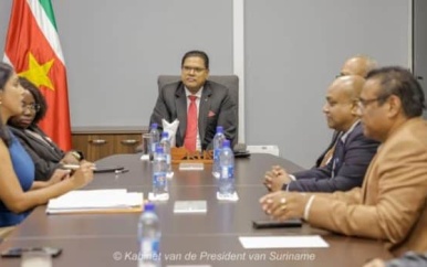 Regering draagt eigendomsterrein officieel over aan India