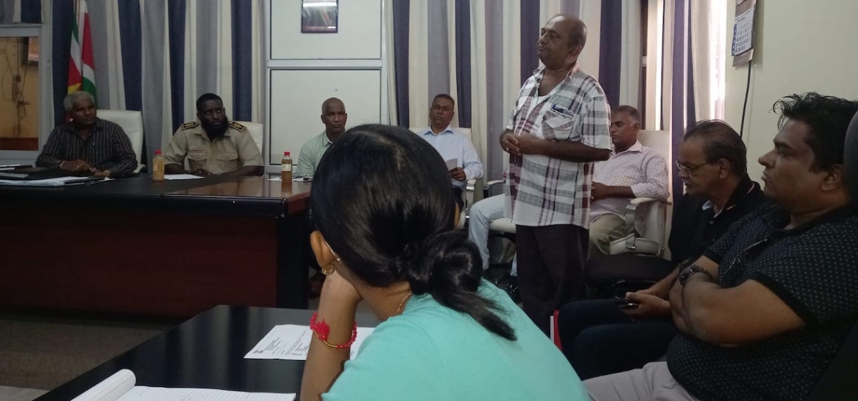 Zandwegen in binnenstad Paramaribo worden na lange tijd aangepakt en bezand