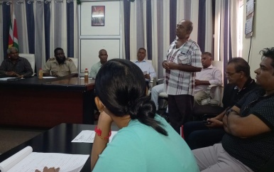 Zandwegen in binnenstad Paramaribo worden na lange tijd aangepakt en bezand