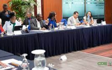 Justitieministers Antillen en Suriname slaan handen ineen