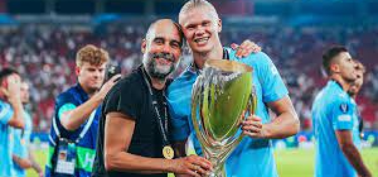 Guardiola deelt in euforie van Super Cup-winst sneer uit aan Premier League