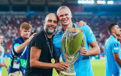 Guardiola deelt in euforie van Super Cup-winst sneer uit aan Premier League