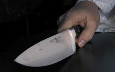 Steekpartij met dodelijke afloop, man in halsstreek gestoken