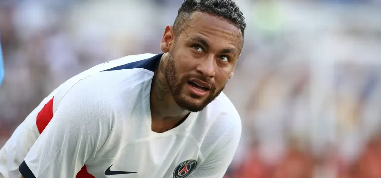 PSG wil Neymar en drie andere spelers verkopen, Mbappé nog steeds banneling