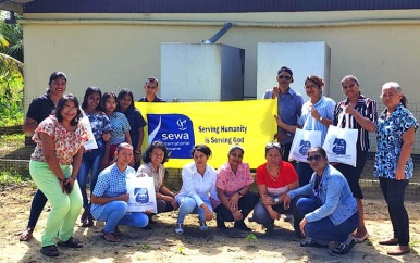 Sewa Suriname geeft startsein schoolpakkettenproject 2023