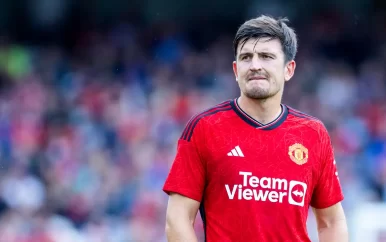 Ten Hag prikkelt Maguire: ‘Waarom kan hij geen topverdediger zijn voor United?’