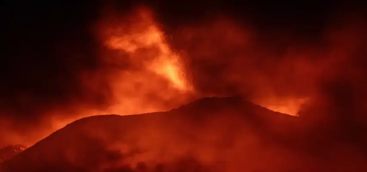 Voorlopig geen vliegverkeer naar Catania op Sicilië door uitbarsting Etna