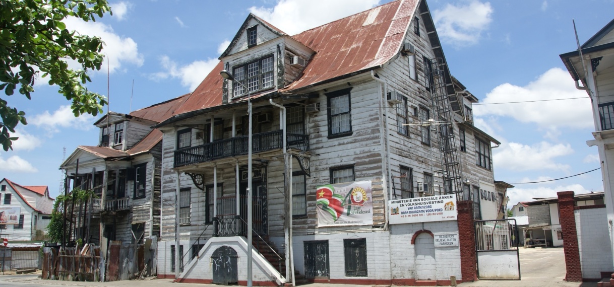 Personeel SOZAVO zal werk hervatten indien nieuw pand wordt goedgekeurd