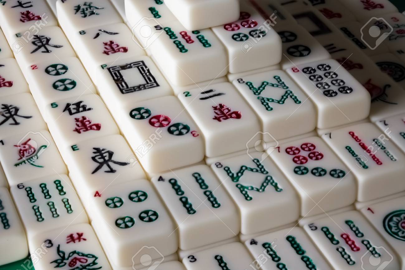 Solo mahjong. Маникюр Маджонг. Ричи Маджонг. Плитка с 5 ванами Маджонг. Лю и Пекин 2008 Маджонг картина.