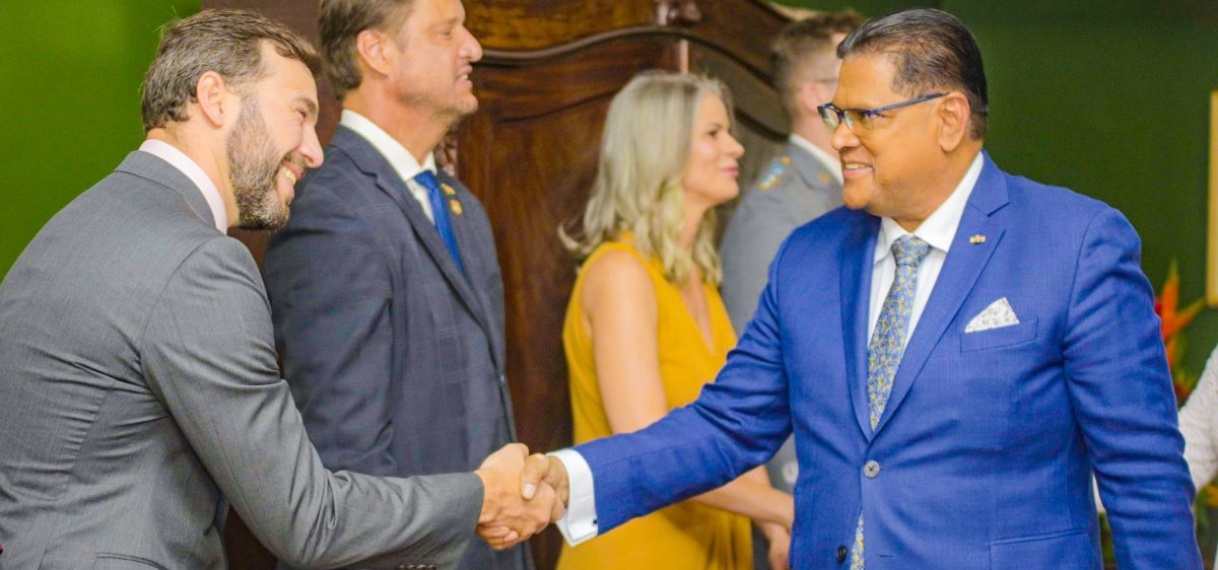 Suriname en Brazilië belichten bilaterale samenwerking op 47 jaar onafhankelijkheid Brazilië