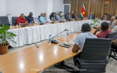 Regering en veiligheidsbonden bereiken compromis