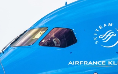 KLM-piloten leggen maandag werk voor korte tijd neer