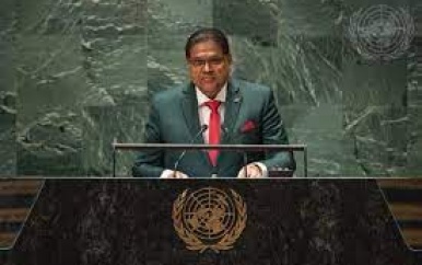 President Chandrikapersad Santokhi is teruggekeerd 78ste Algemene Vergadering van de Verenigde Naties