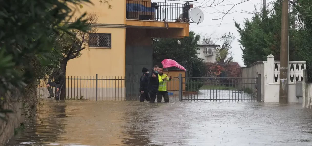 UPDATE: Na bosbranden kampt Griekenland nu met storm, regenval en overstromingen