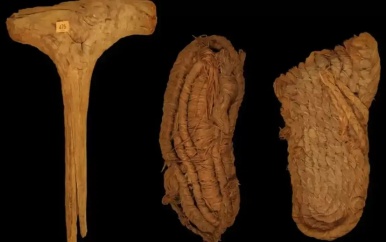 Sandalen van gras uit vleermuizengrot blijken oudste schoenen van Europa