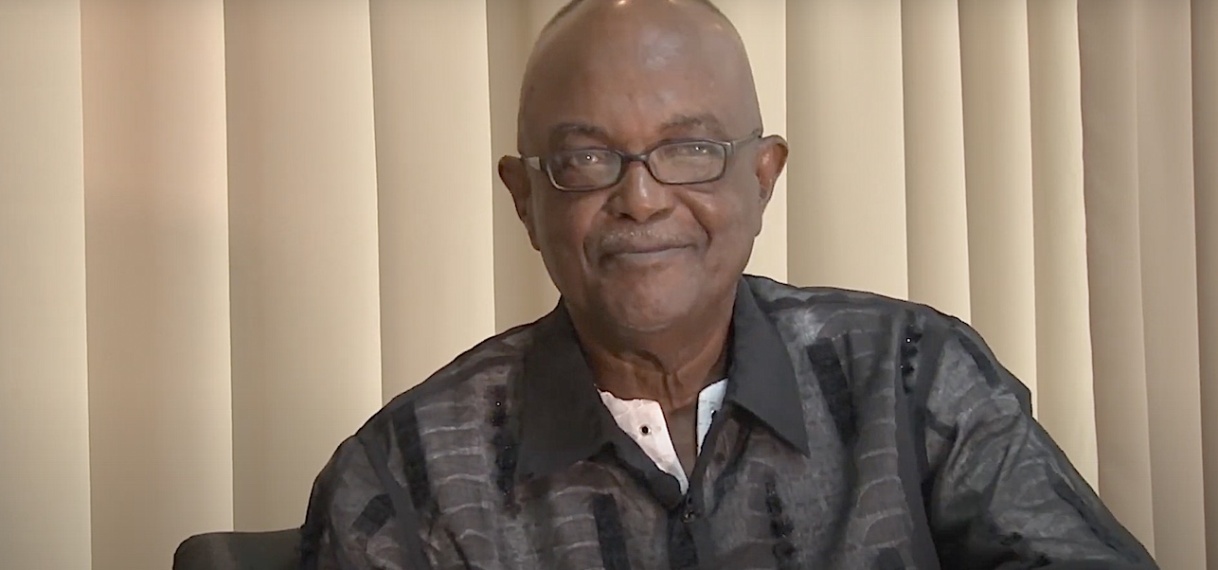 Surinaamse muzieklegende Theo Bijlhout overlijdt op 81-Jarige leeftijd: Een leven vol muzikale passie en evolutie