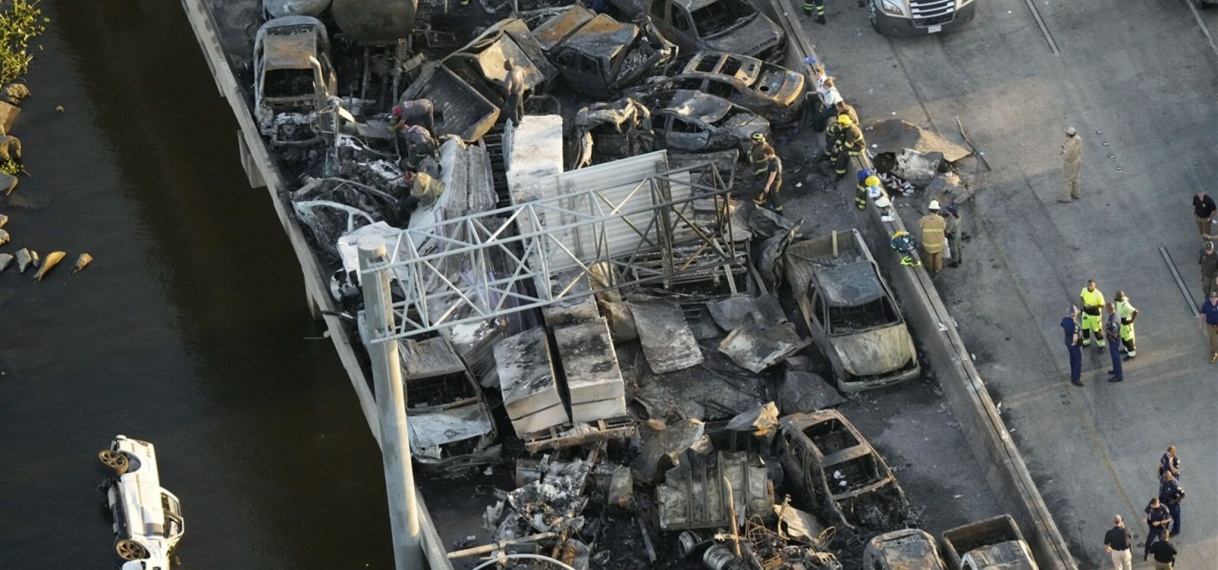 7 doden en 25 gewonden bij kettingbotsing met 158 voertuigen
