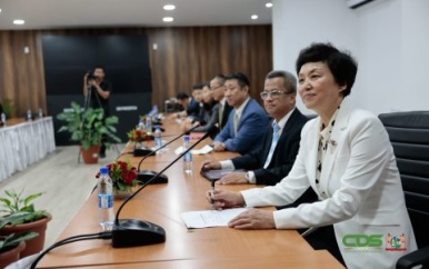 President Santokhi en Chinese minister onderstrepen vriendschappelijke relatie