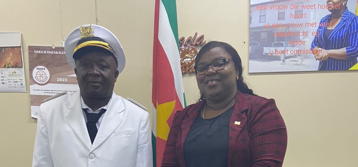 Granman der Aluku’s heeft onderhoud met minister Emanuël